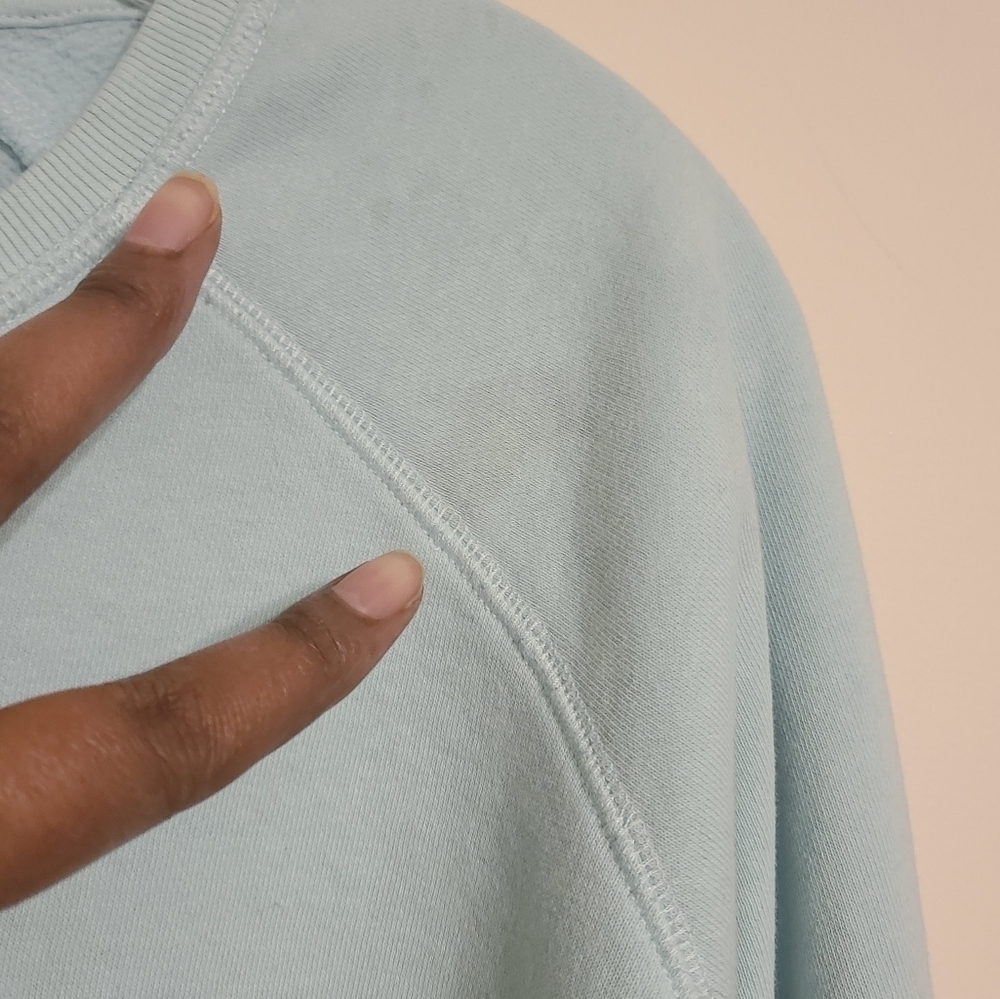 Peloton | Women's Sky Blue/Light Teal Crewneck Graphic Sweatshirt (Size Large) - Picture 7 of 13